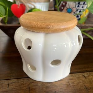 Ceramic Garlic Container